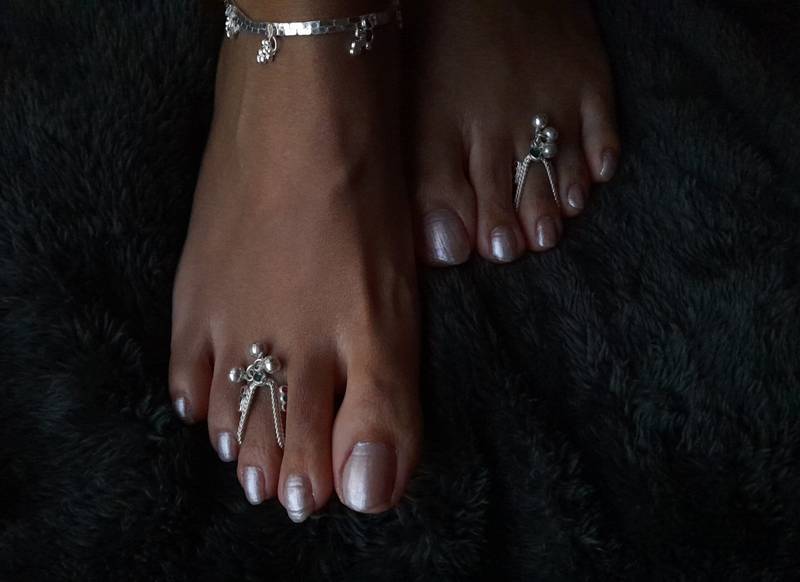 V Shape Toe Ring 4 V Shape Toe Ring - Image 2